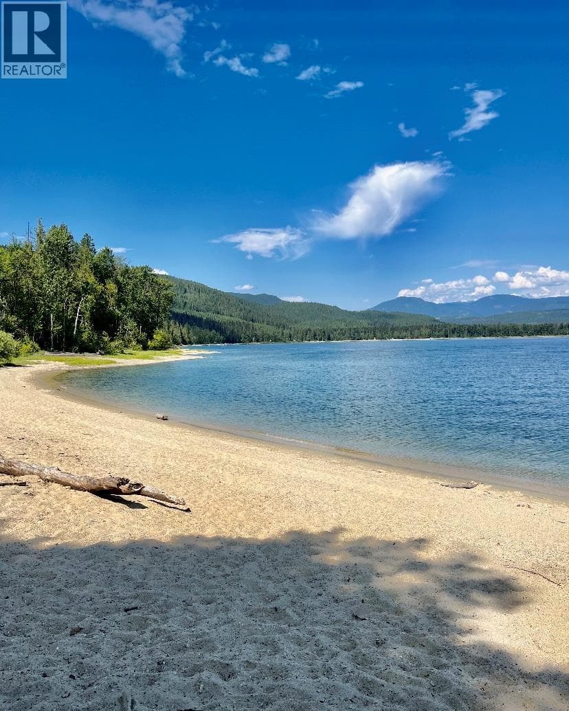 8800 SEYMOUR ARM MAIN ROAD UNIT 21, Interior REALTORS® — photo 2