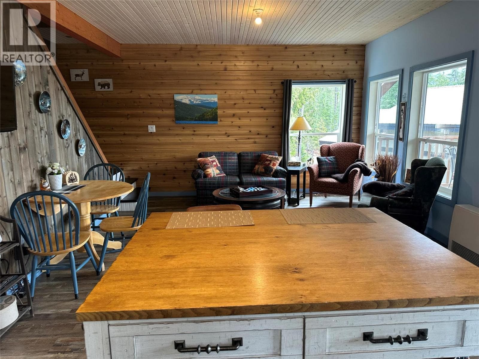 8800 SEYMOUR ARM MAIN ROAD UNIT 21, Interior REALTORS® — photo 4