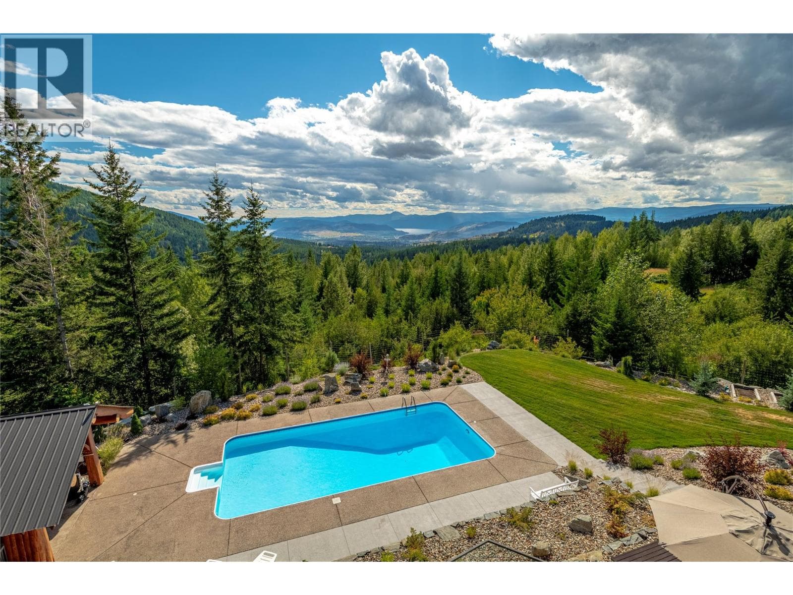 8100, 8104 Silver Star Road, Interior REALTORS® — photo 3