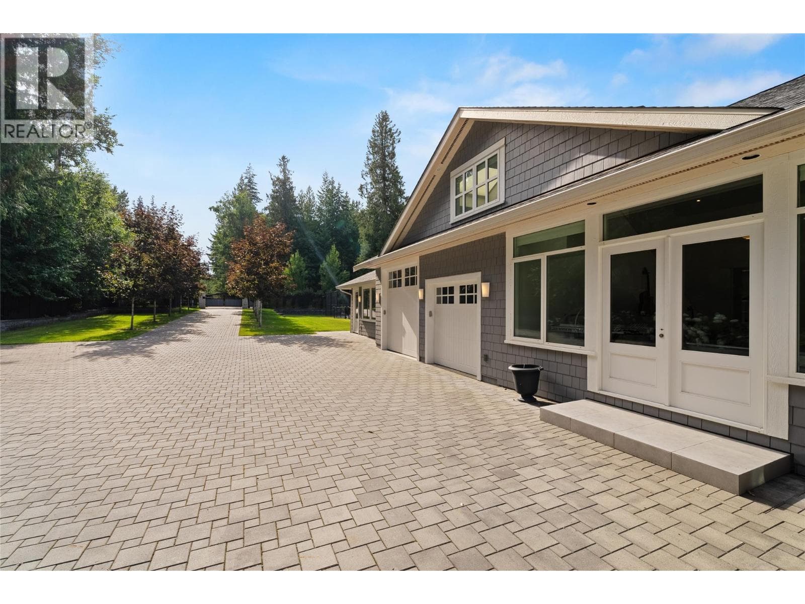 2506 WELCH PLAZA, Interior REALTORS® — photo 4