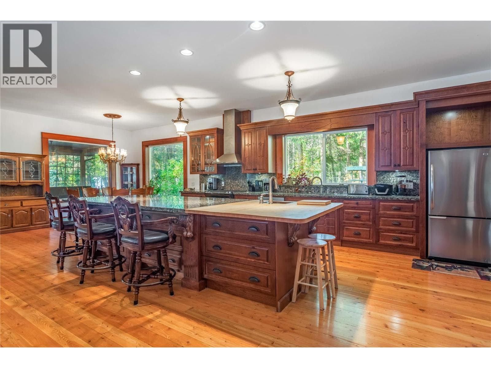 60 Pringle Road, Interior REALTORS® — photo 3