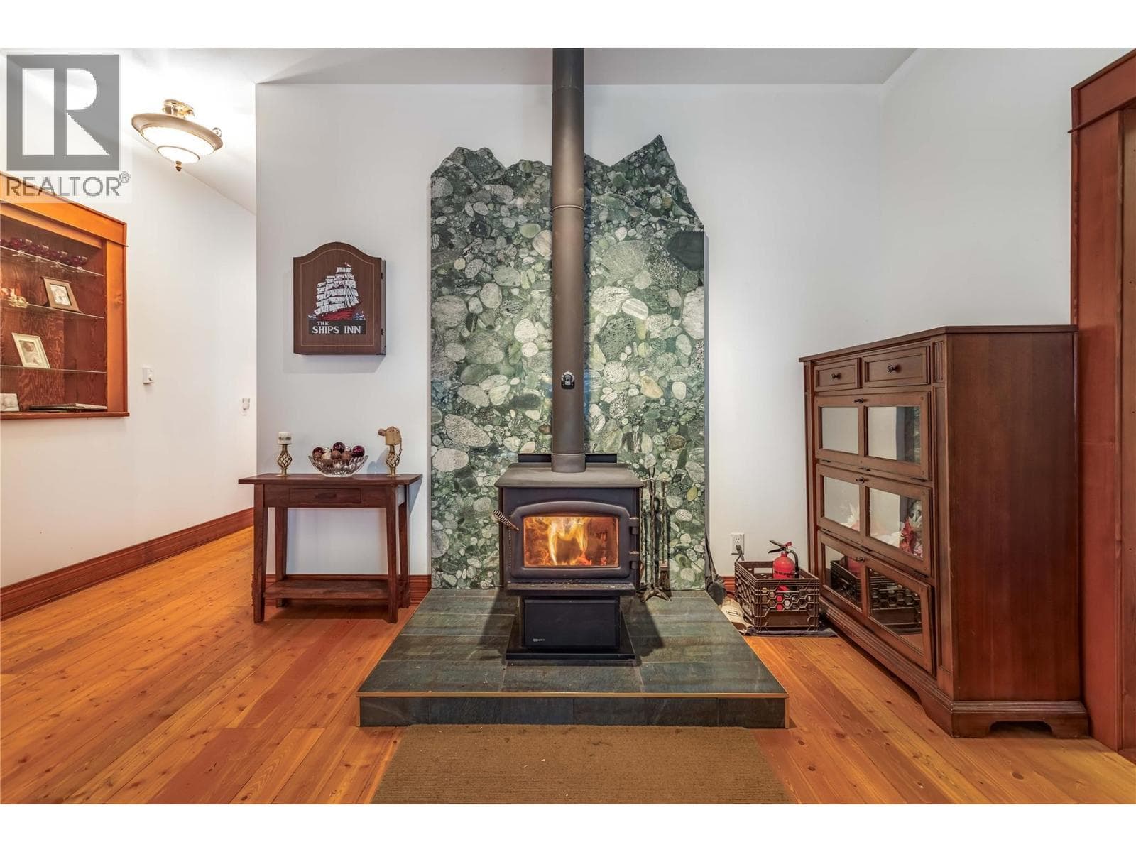 60 Pringle Road, Interior REALTORS® — photo 4