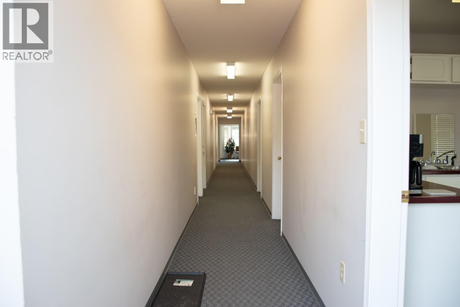 834 THOMPSON AVENUE, Interior REALTORS® — photo 5