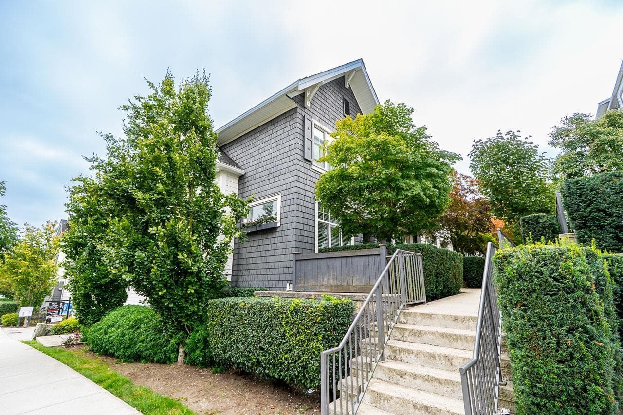 1 13636 81A AVENUE in Newton