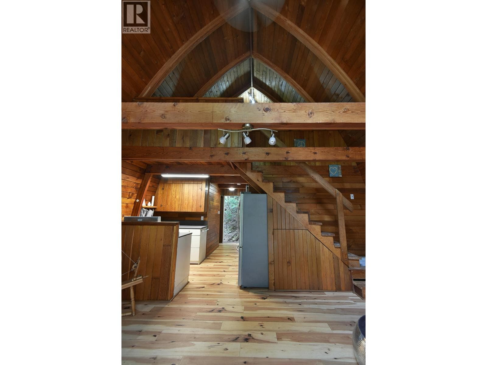 5569 SANS SOUCI ROAD, Greater Vancouver — photo 5