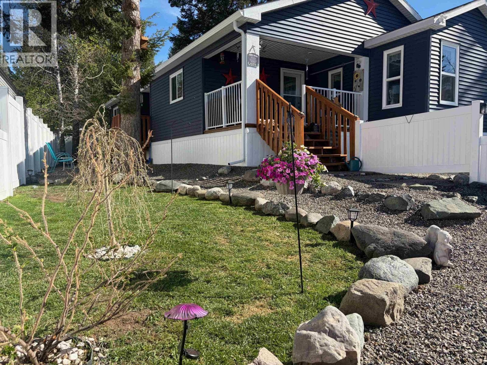 31 4072 LAC LA HACHE STATION ROAD in 