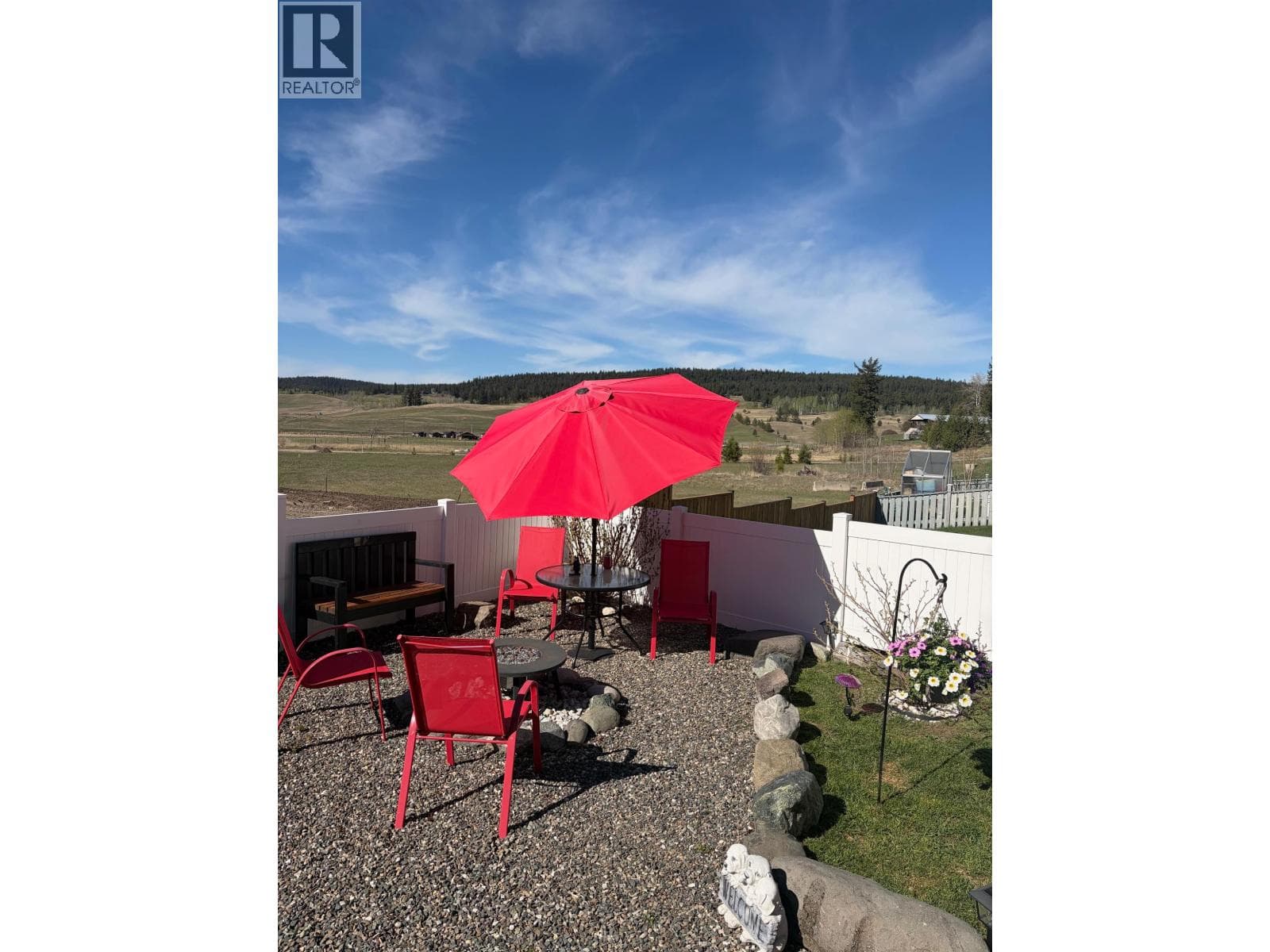 31 4072 LAC LA HACHE STATION ROAD — photo 3