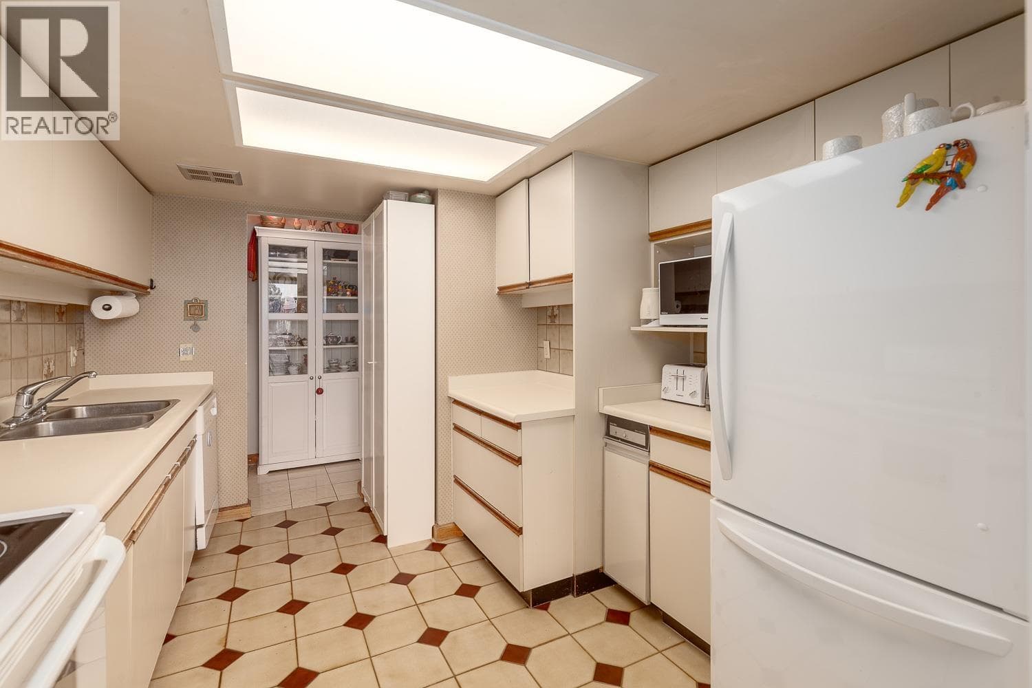411 1450 PENNYFARTHING DRIVE, Greater Vancouver — photo 5