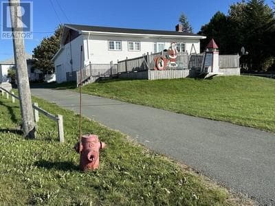 519 MAIN STREET, Newfoundland & Labrador — photo 2