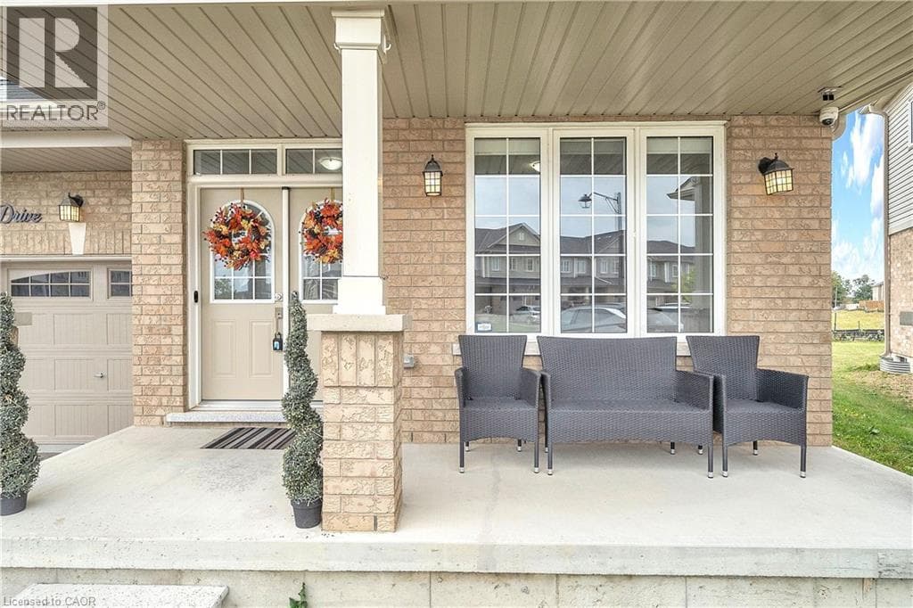 237 KINSMAN DRIVE — photo 3