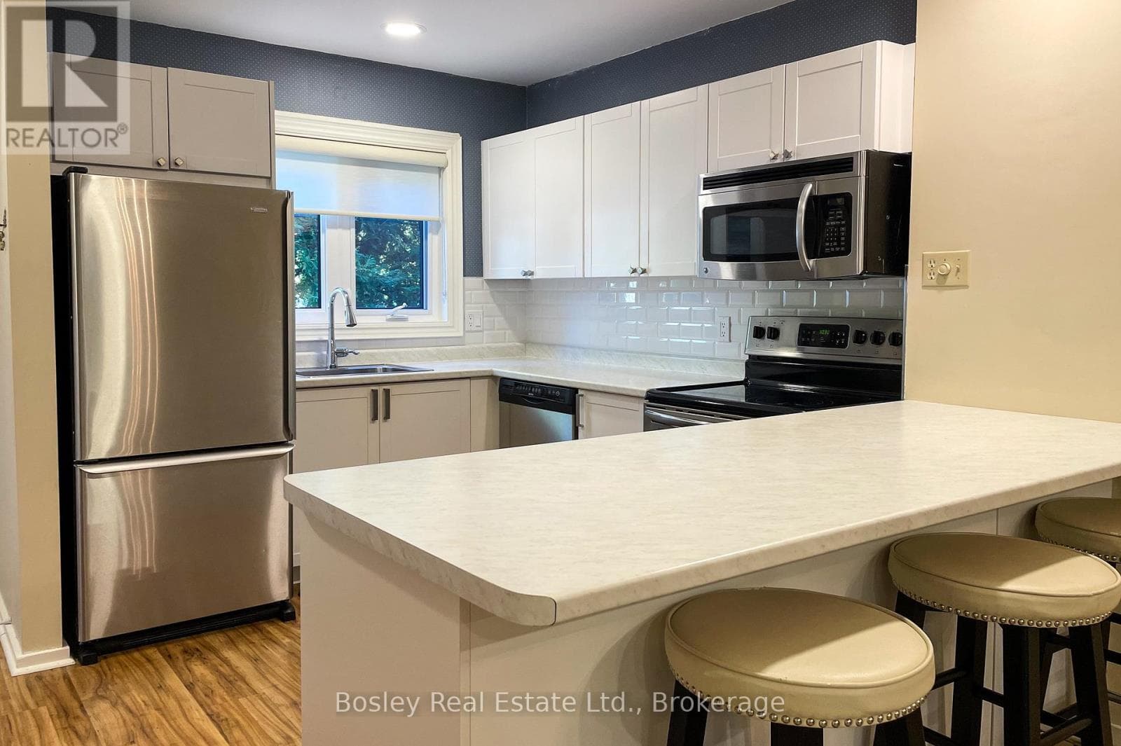 530 - 22 DAWSON DRIVE, OnePoint — photo 5