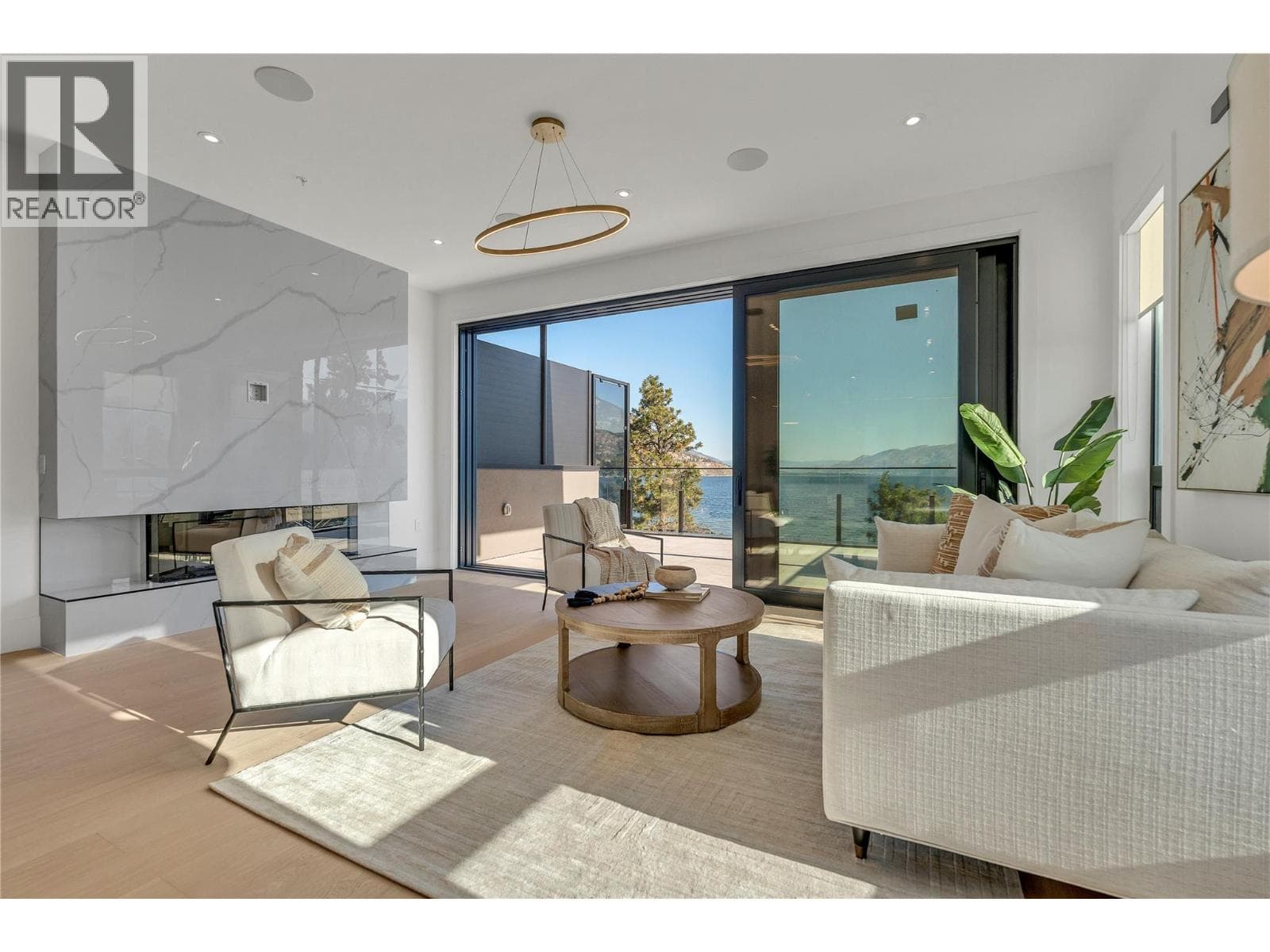 602 LAKESHORE DRIVE UNIT 401 — photo 3