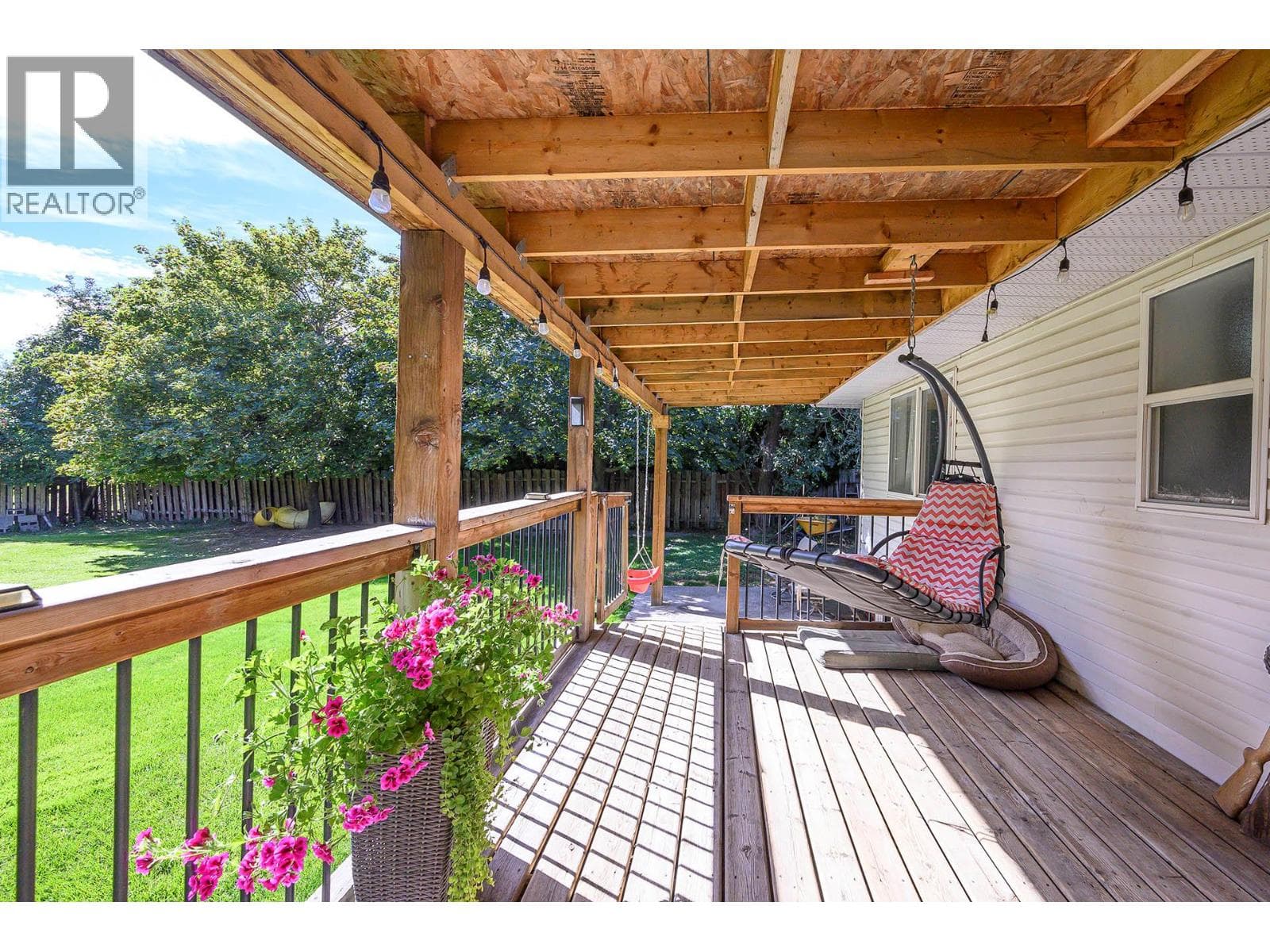 443 REIGHMOUNT DRIVE, Interior REALTORS® — photo 2