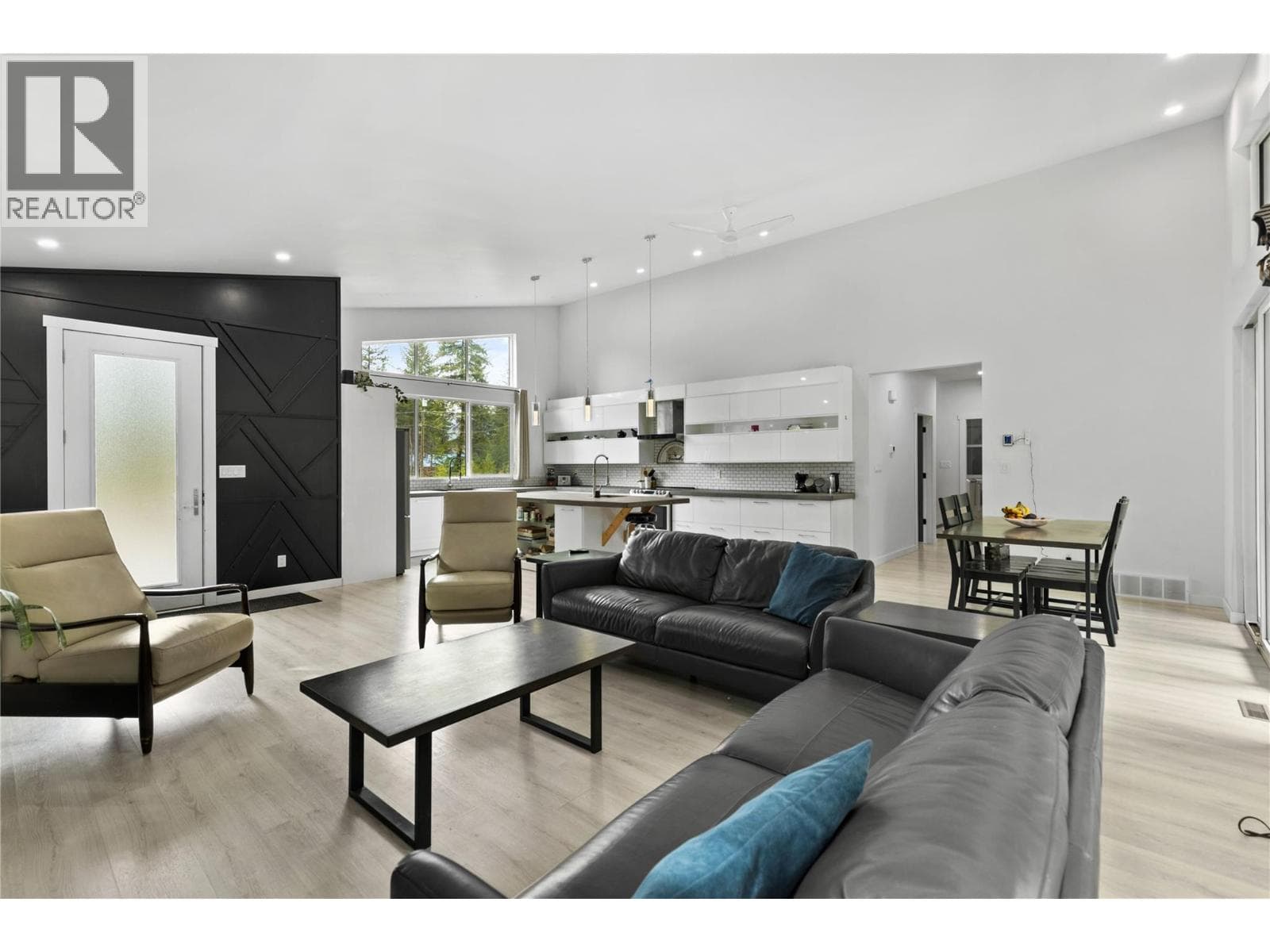 4472 POWER ROAD, Interior REALTORS® — photo 4