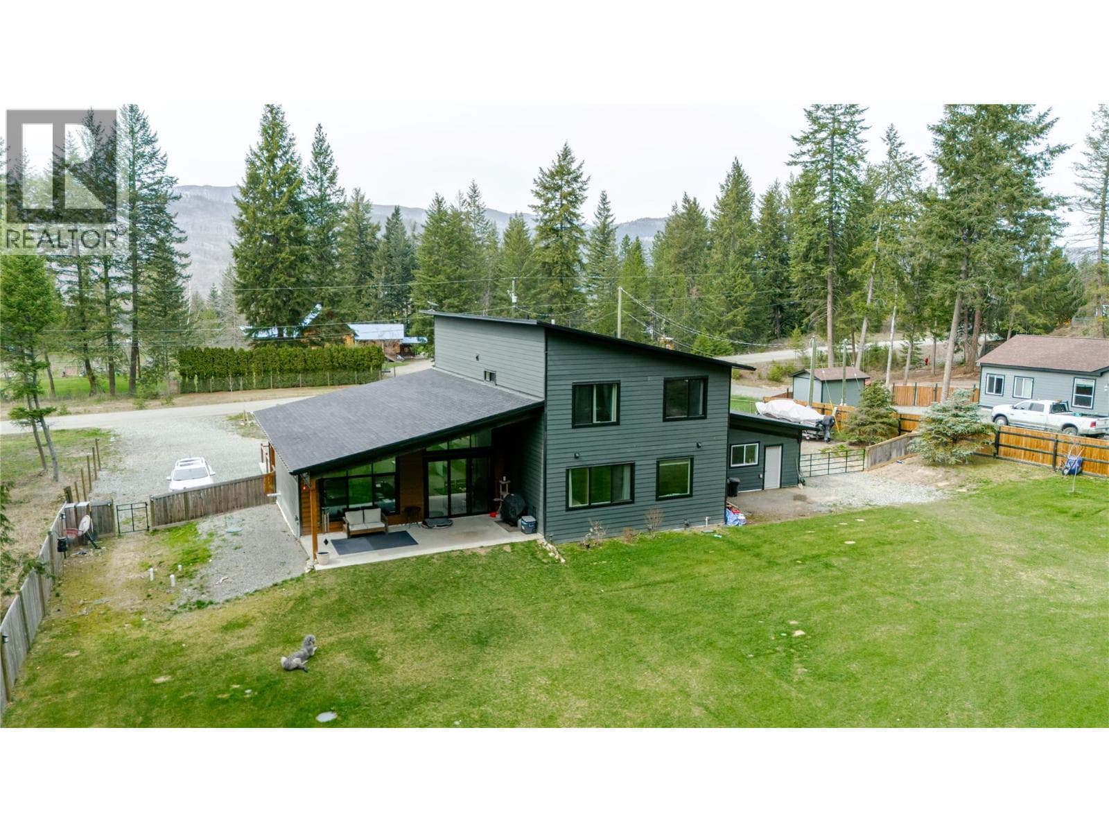4472 POWER ROAD, Interior REALTORS® — photo 2