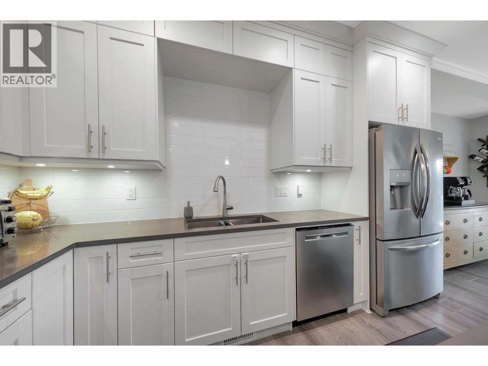 48 11252 COTTONWOOD DRIVE — photo 4