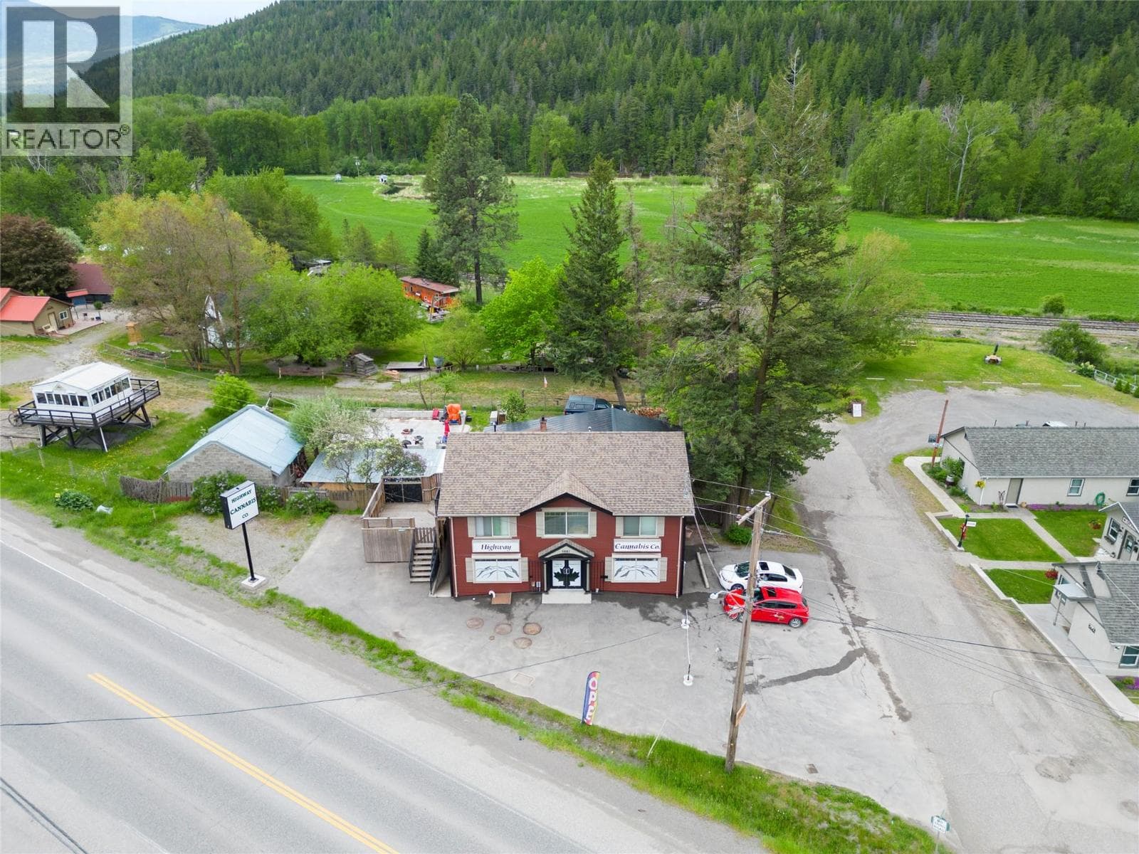 5661 HIGHWAY 97, Interior REALTORS® — photo 2