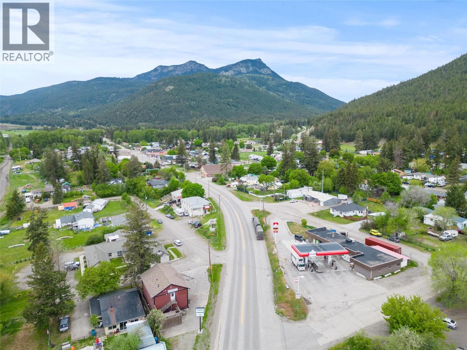 5661 HIGHWAY 97, Interior REALTORS® — photo 3