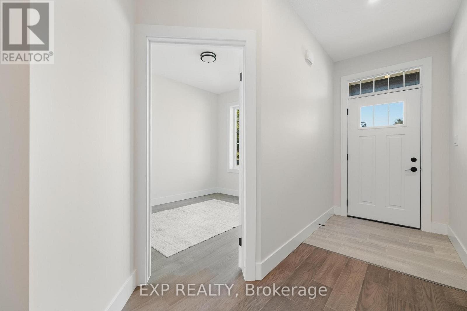 103 12 WASHINGTON STREET, Toronto — photo 2