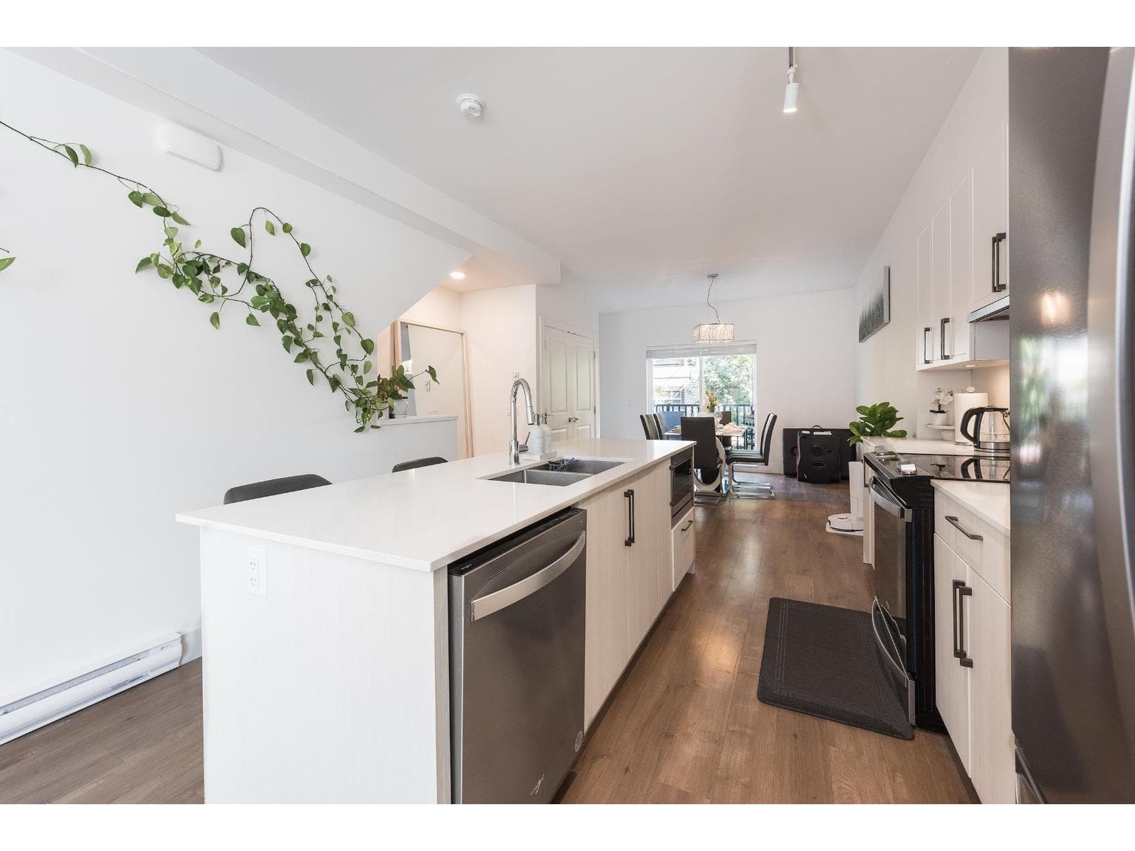 406 2267 MCKENZIE ROAD, Fraser Valley