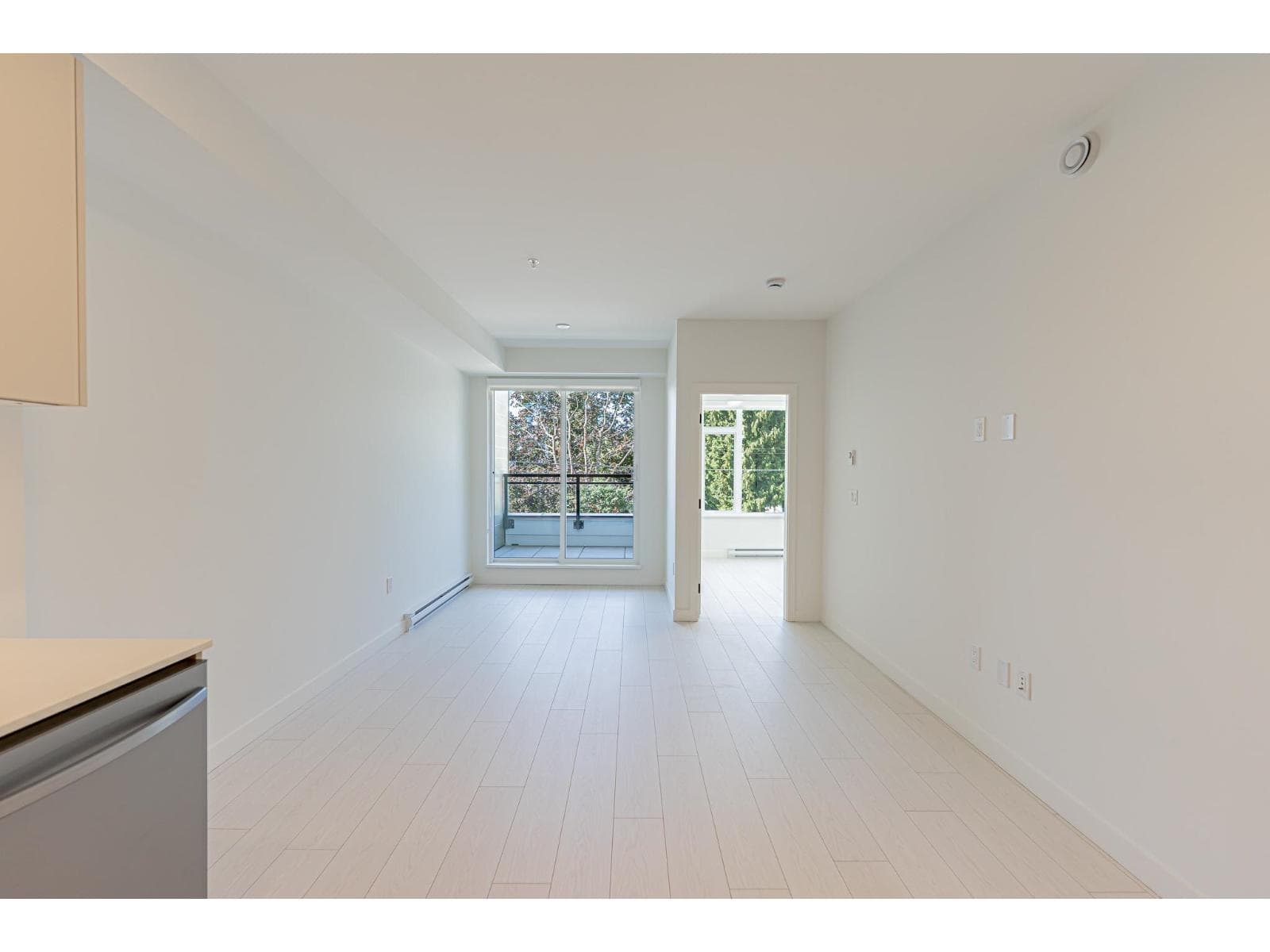 205 10466 138A STREET, Fraser Valley — photo 2