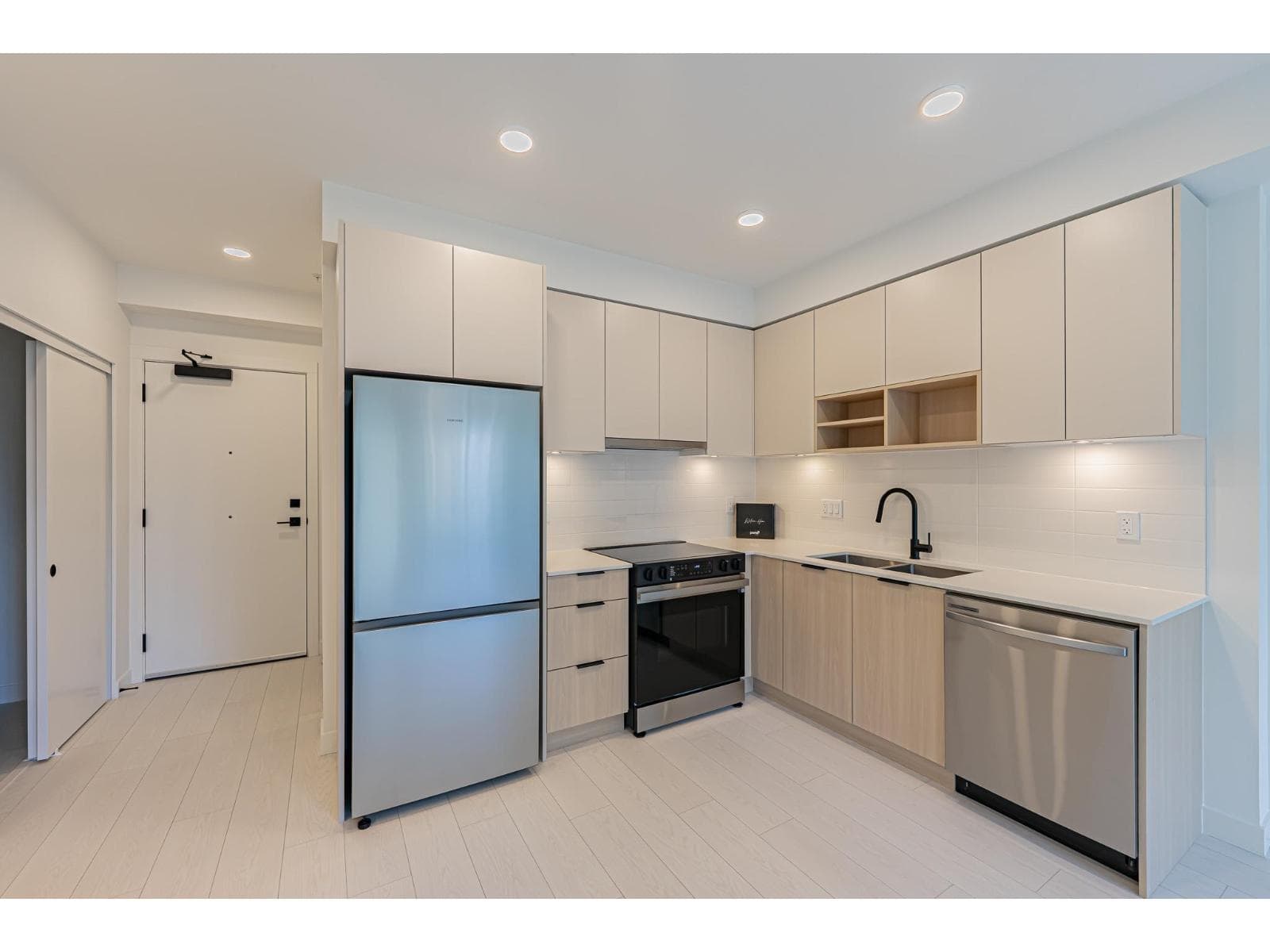 205 10466 138A STREET, Fraser Valley — photo 4