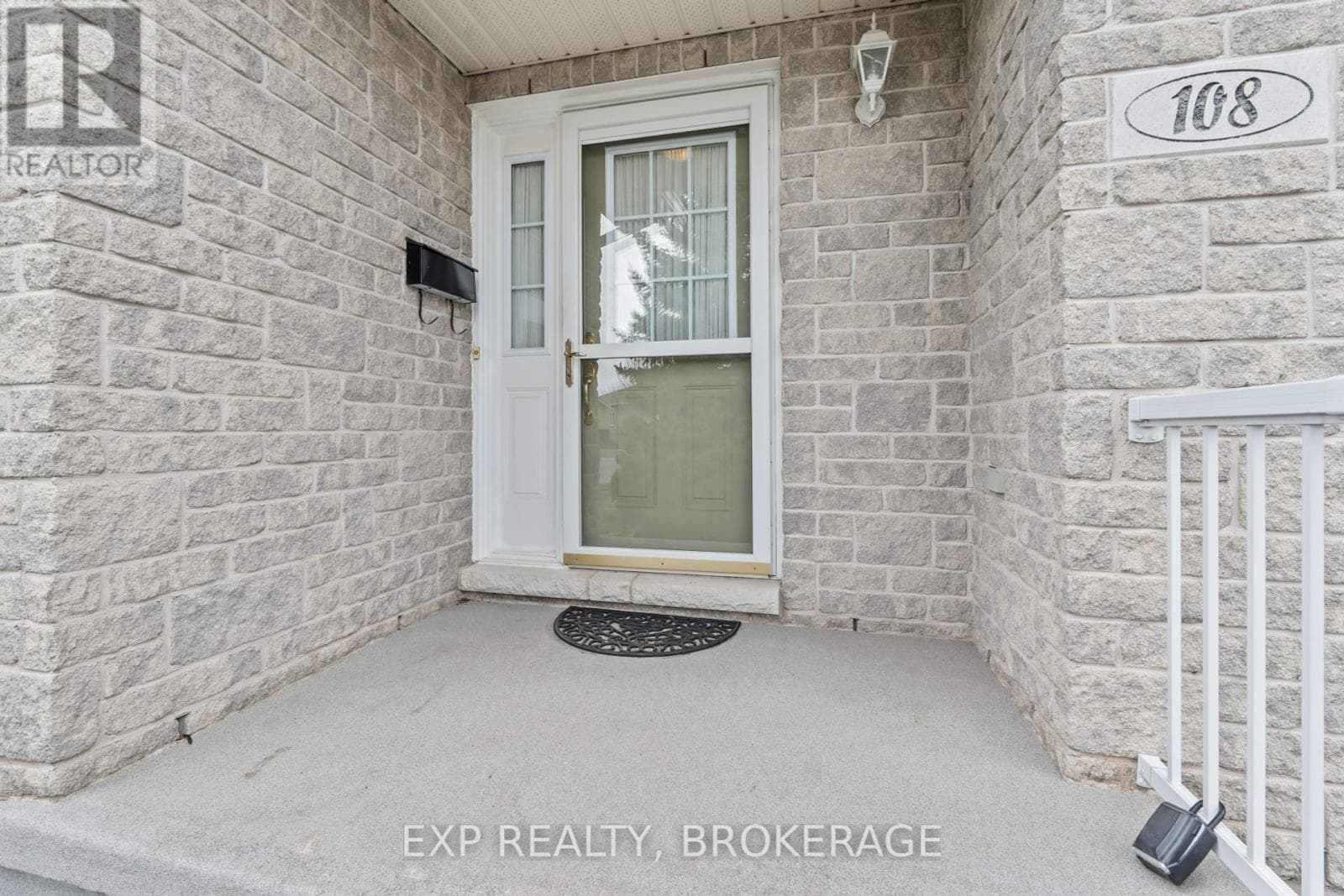 108 SHERIDAN STREET, Kingston — photo 3