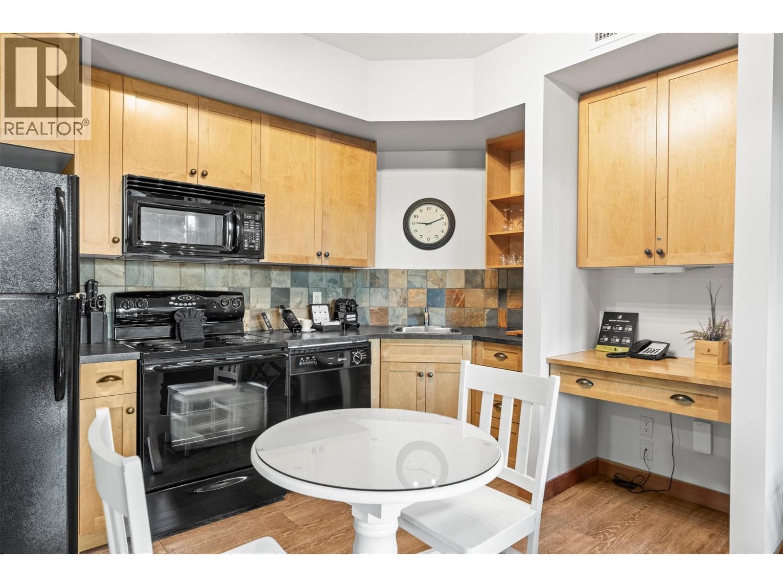 105 VILLAGE MALL COURT UNIT 321 — photo 3