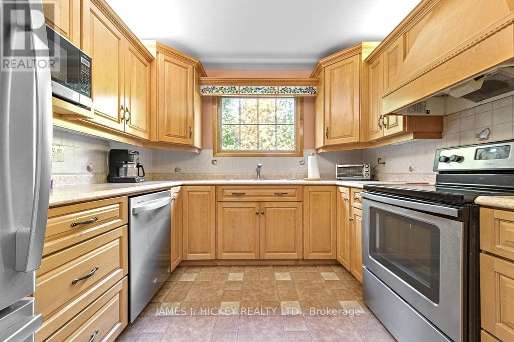 116 FRONTENAC CRESCENT, Renfrew County — photo 3