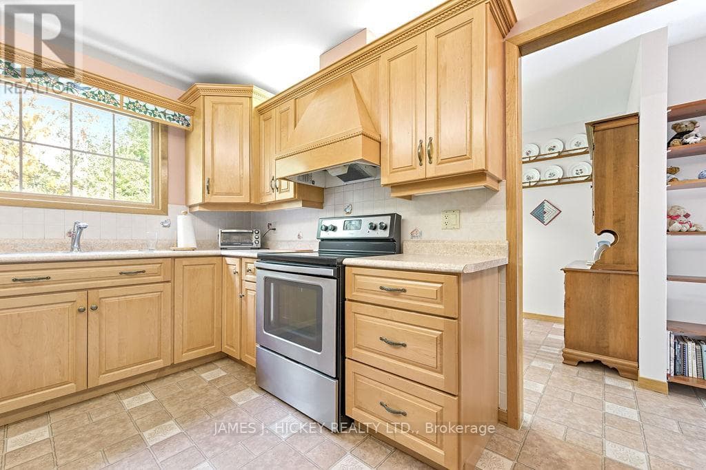 116 FRONTENAC CRESCENT, Renfrew County — photo 4
