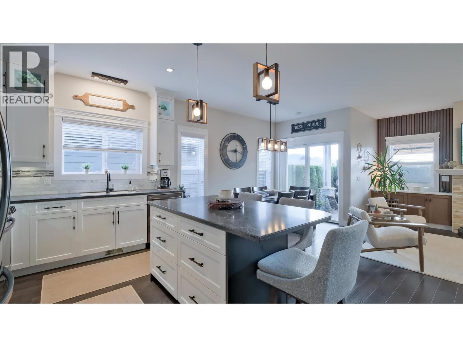2084 CLOVER DRIVE, Interior REALTORS® — photo 4