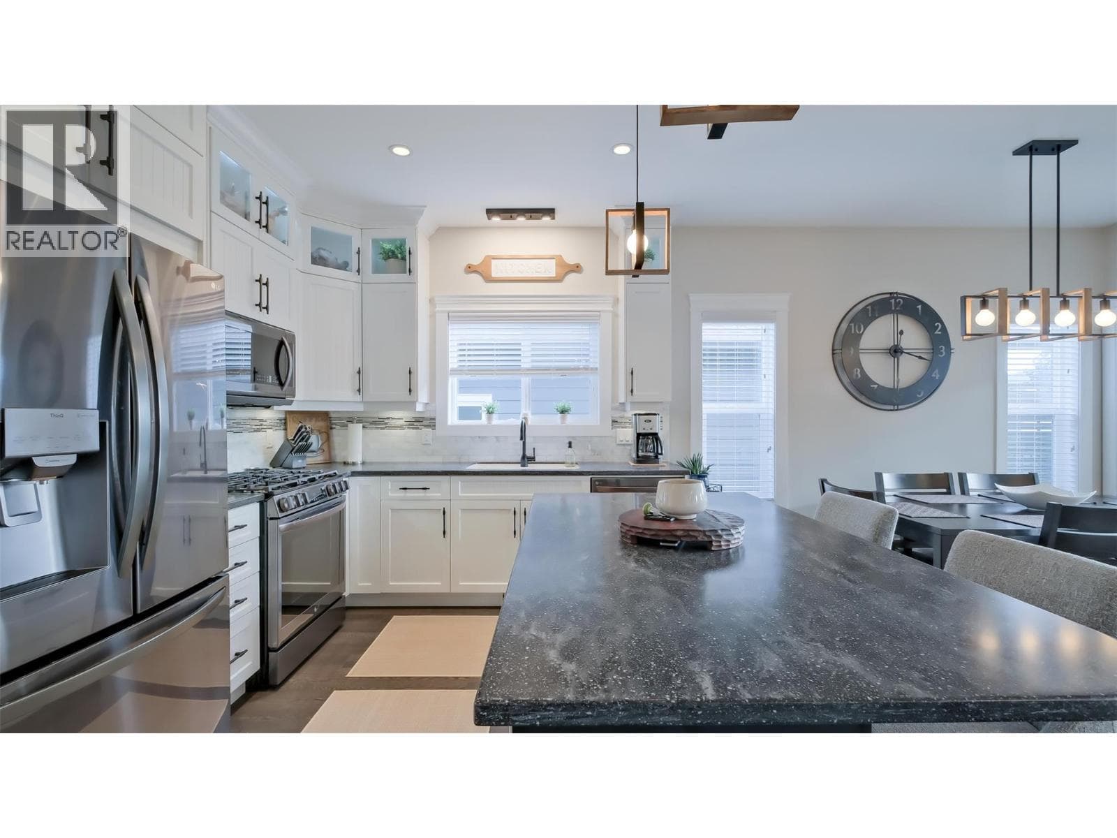 2084 CLOVER DRIVE, Interior REALTORS® — photo 5