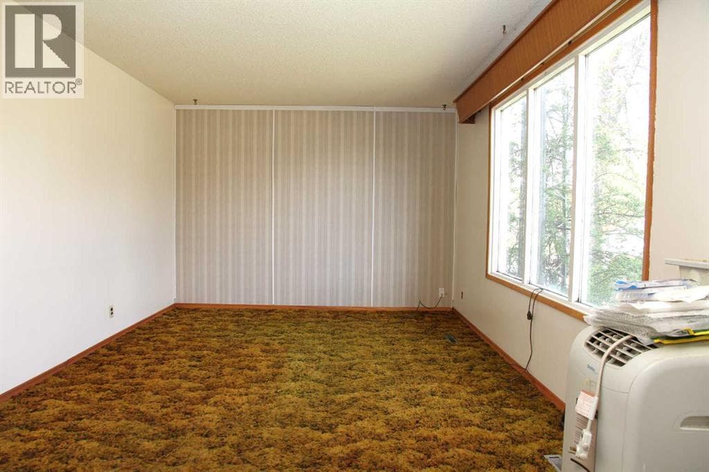 109 5 AVENUE WEST, Lloydminster — photo 3