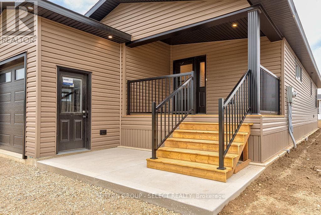 LOT 7 - 213 CAROLYNN WAY — photo 3