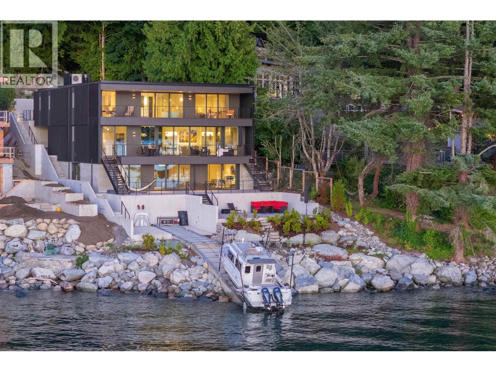 8885 LAWRENCE WAY, Greater Vancouver