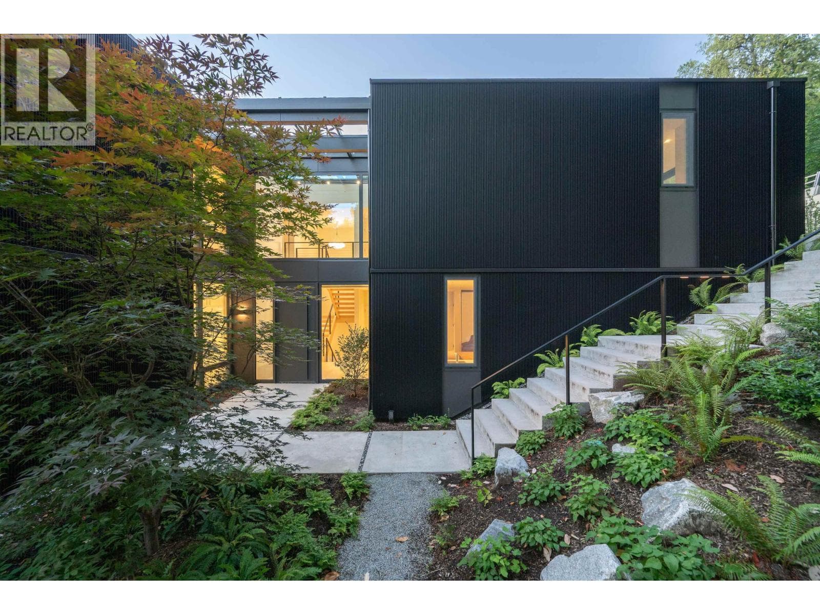 8885 LAWRENCE WAY, Greater Vancouver — photo 3