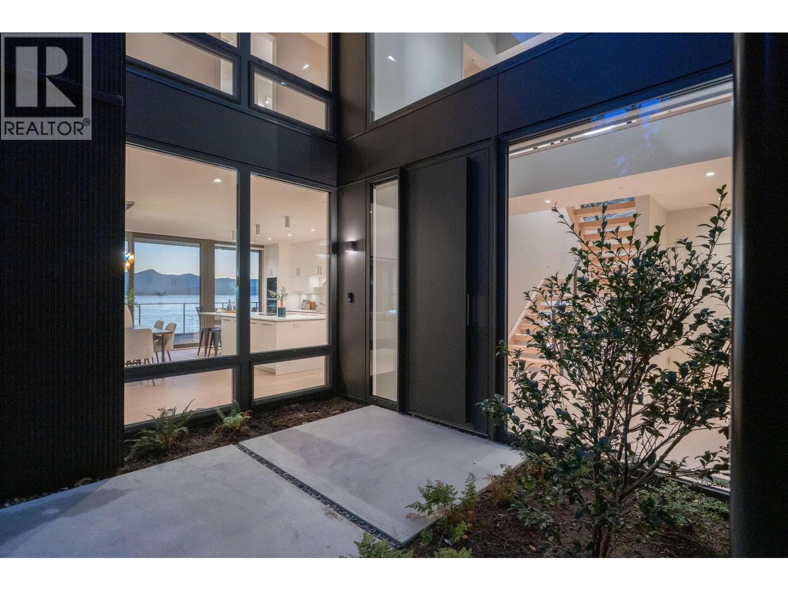 8885 LAWRENCE WAY, Greater Vancouver — photo 4