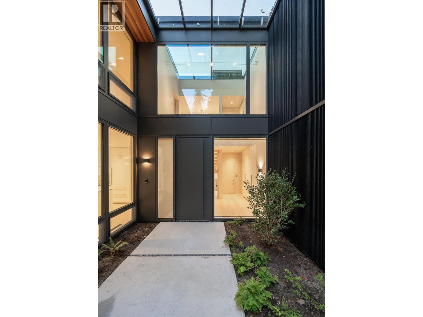 8885 LAWRENCE WAY, Greater Vancouver — photo 5
