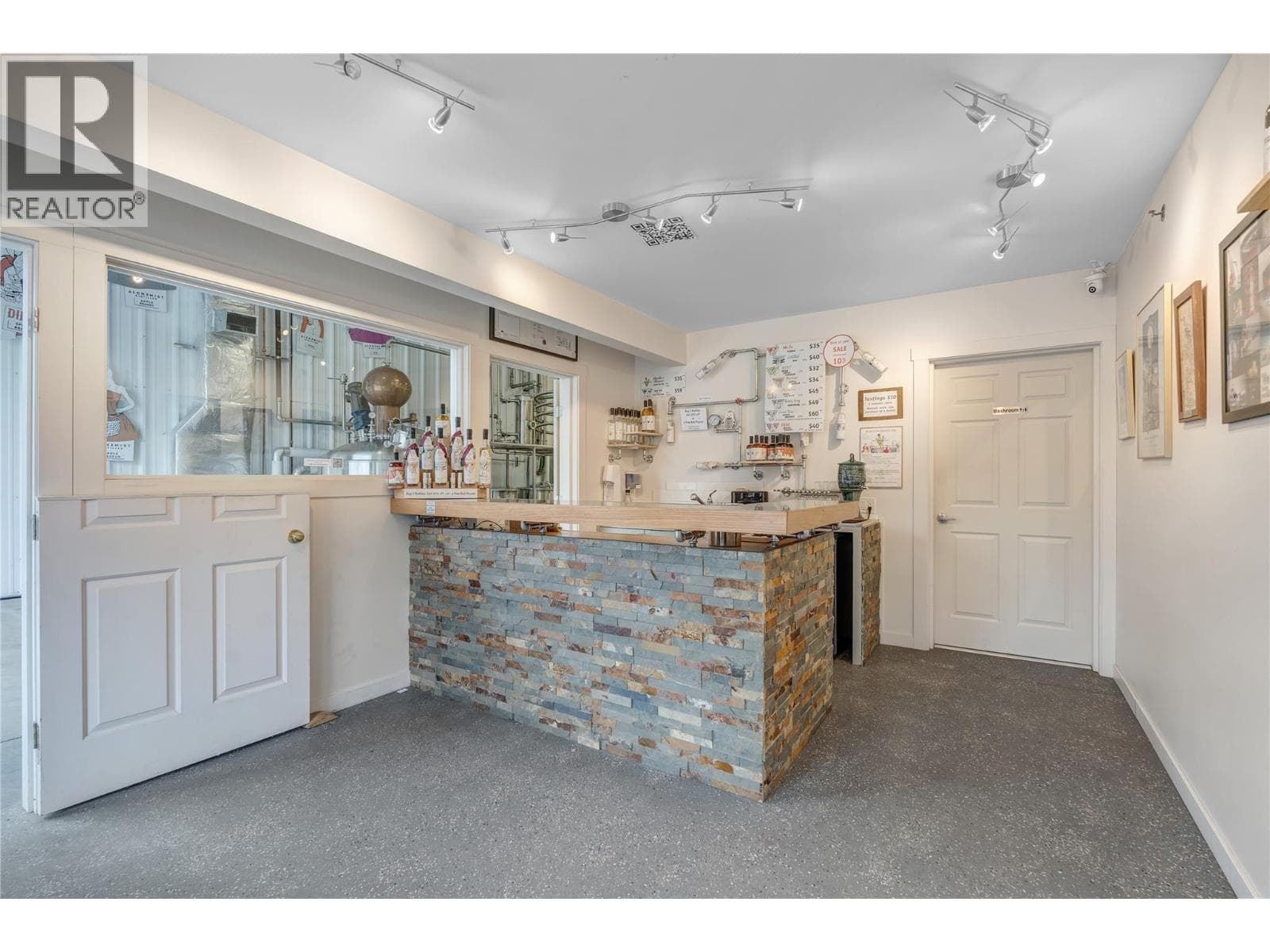 18006 BENTLEY ROAD UNIT 101, Interior REALTORS® — photo 5