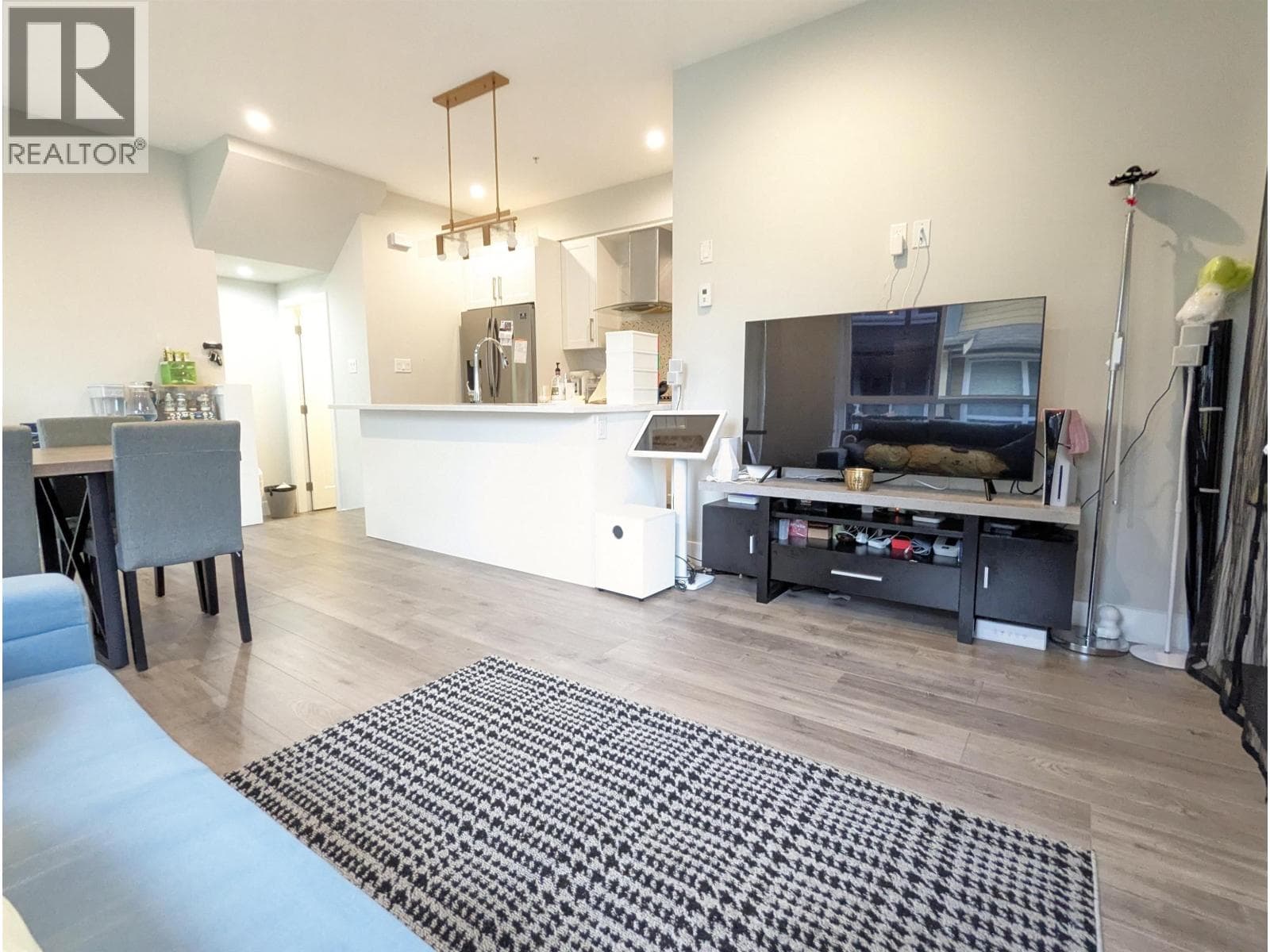 52 430 DUNCAN STREET, Greater Vancouver — photo 4