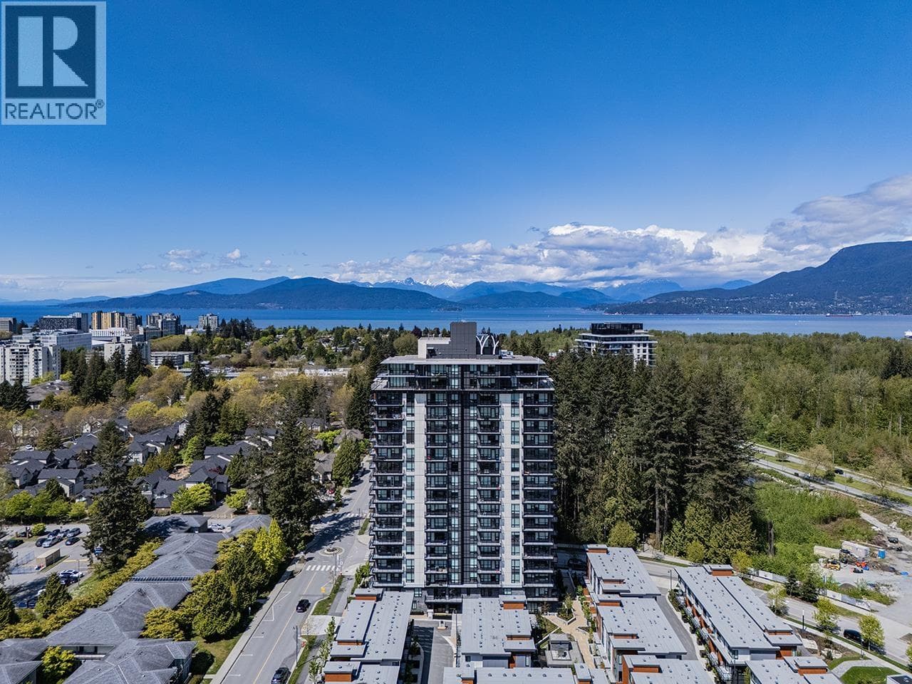 1305 5380 CROOKED BRANCH ROAD, Greater Vancouver — photo 2