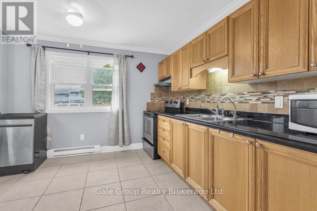 4 43 BLANDFORD STREET, Woodstock-Ingersoll-Tillsonburg — photo 5