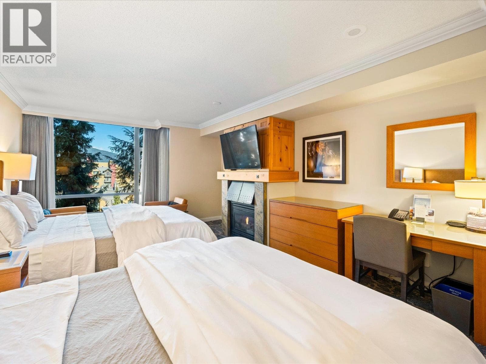 685 4090 WHISTLER WAY in 