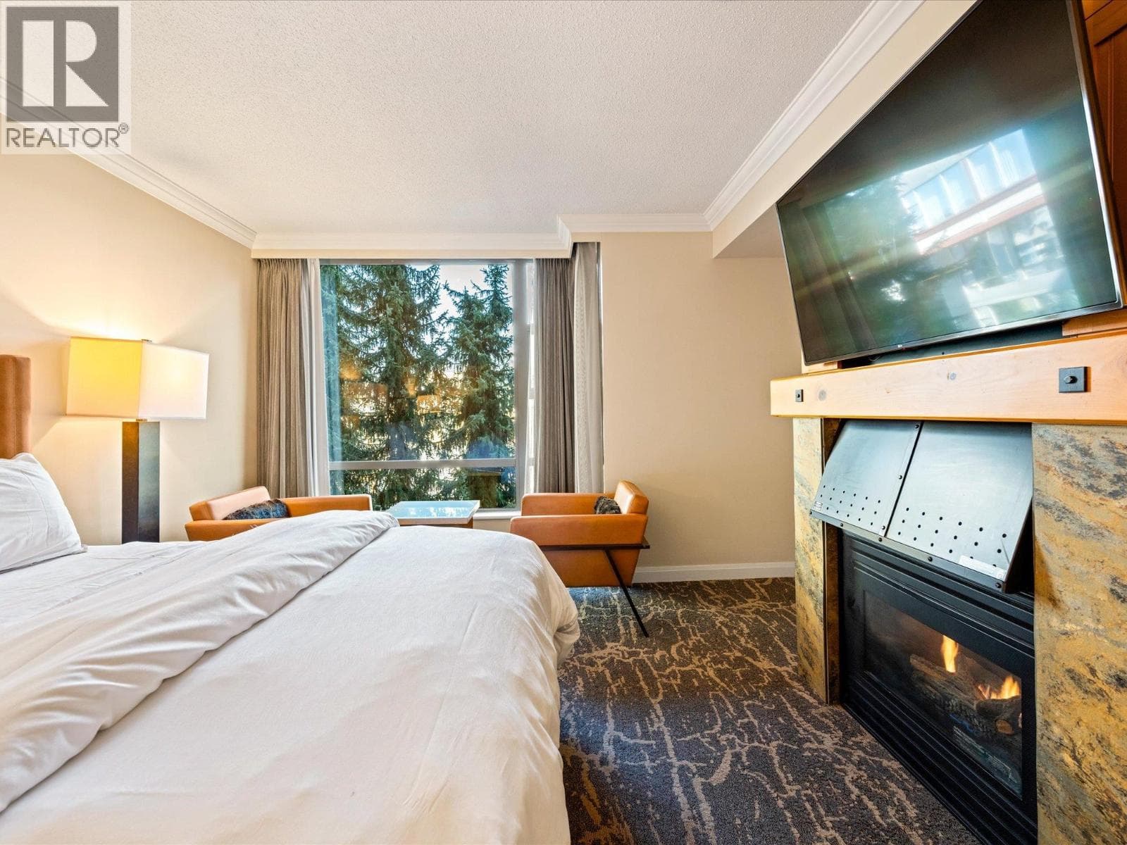 685 4090 WHISTLER WAY, Greater Vancouver — photo 4