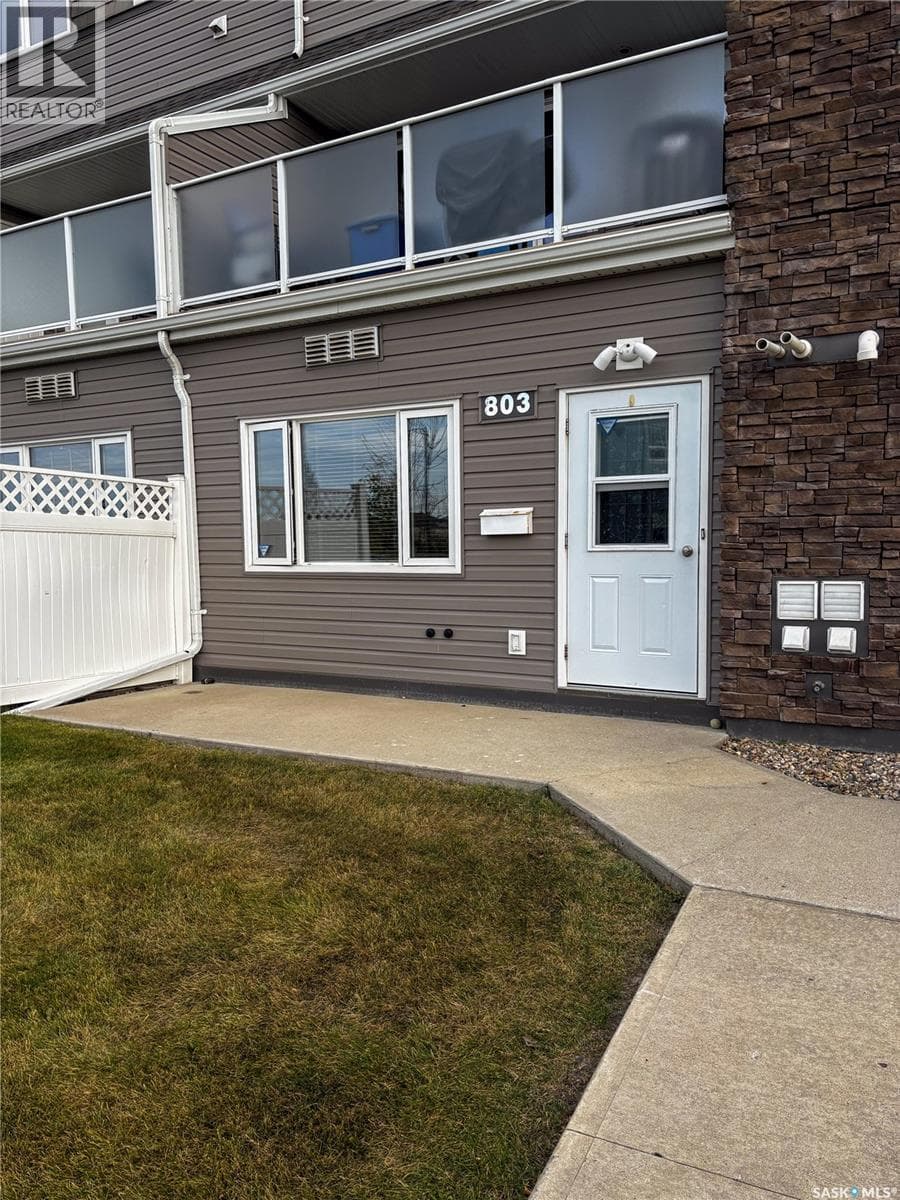 803 1022 HAMPTON CIRCLE, Saskatchewan — photo 2