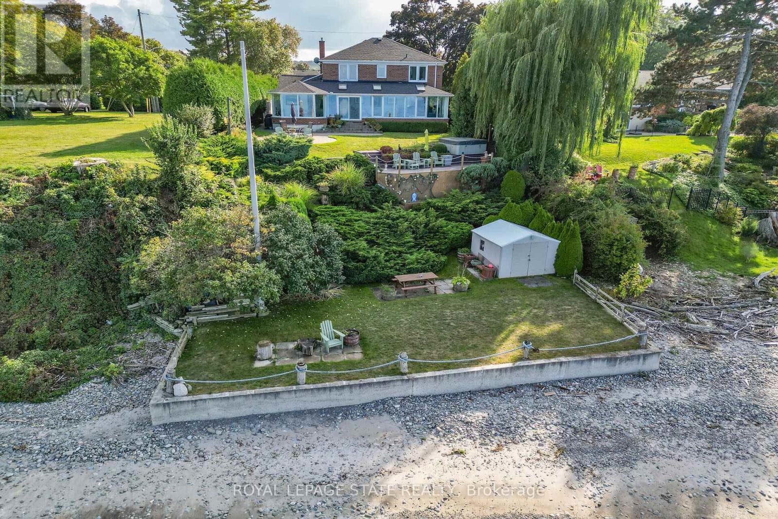 10 TUPPER BOULEVARD, Toronto — photo 2