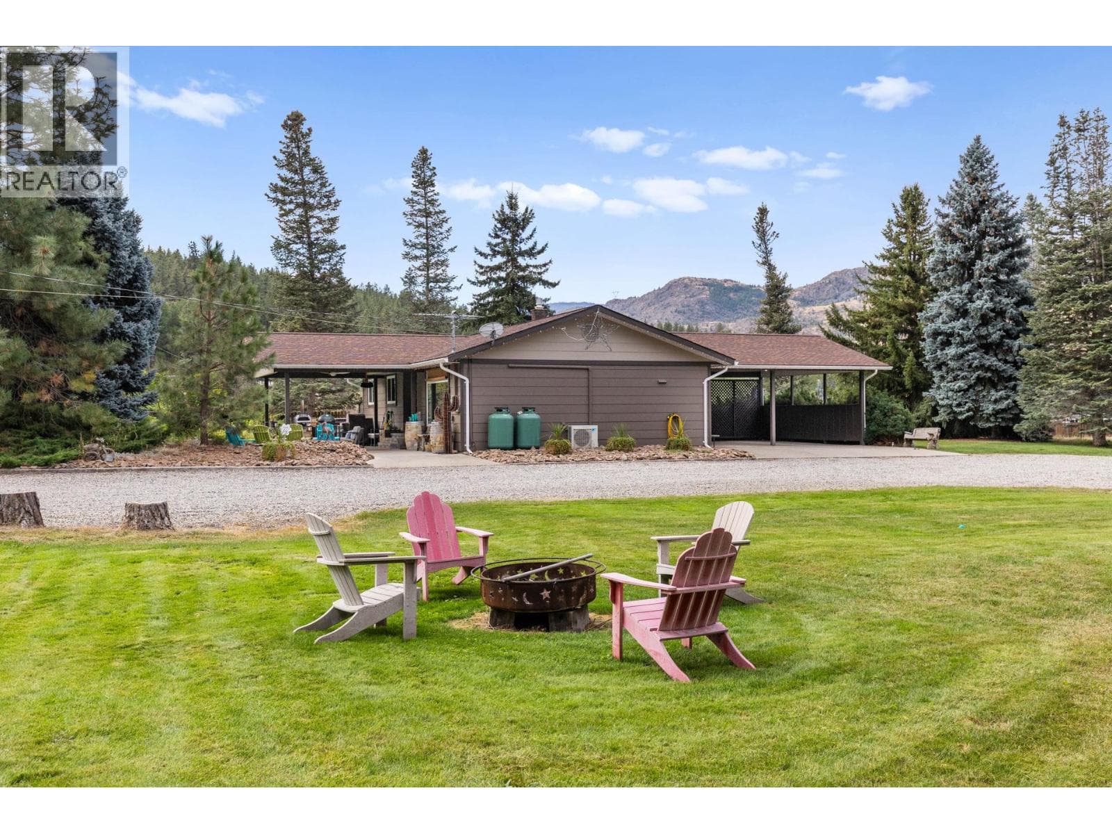 602 Johnson Crescent, Interior REALTORS® — photo 4