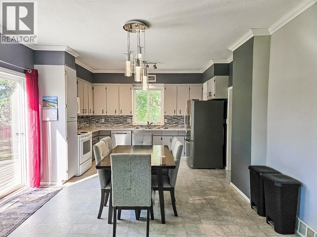131 2ND STREET NORTHWEST, Grande Prairie — photo 3