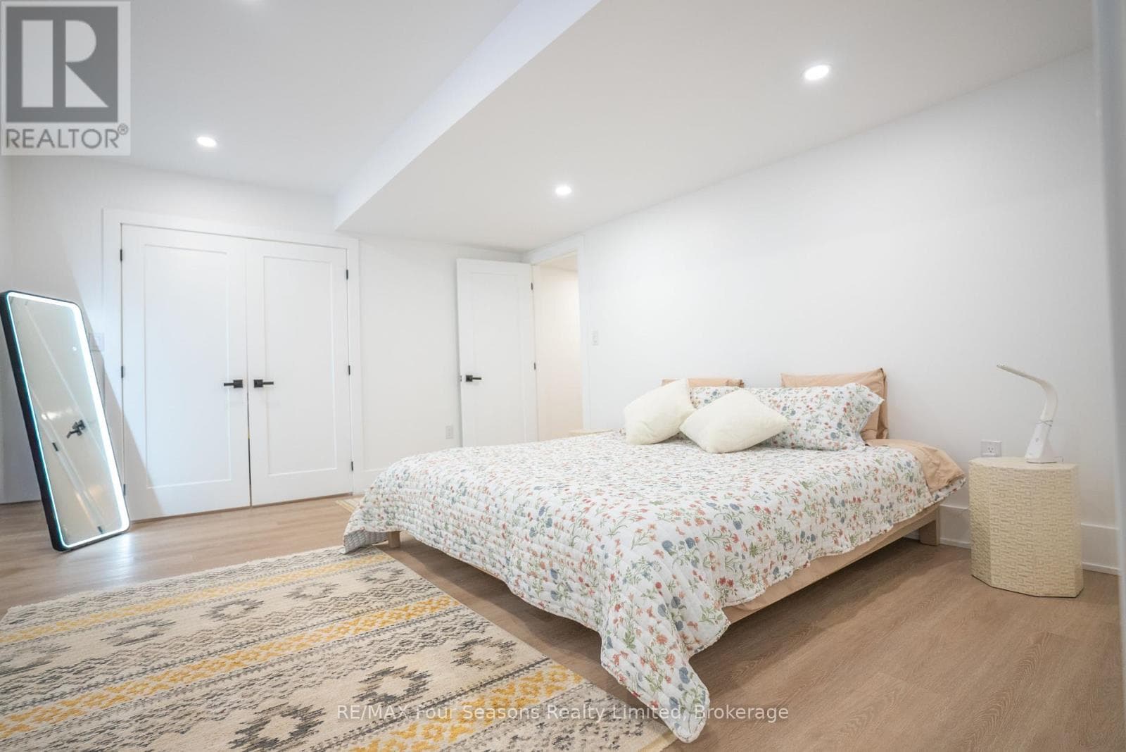 102 GOLDIE COURT, OnePoint — photo 4