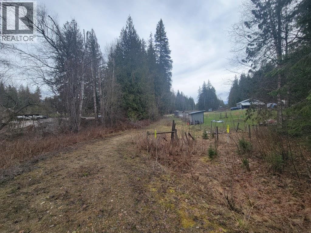 28 GARDOM LAKE ROAD, Interior REALTORS® — photo 5